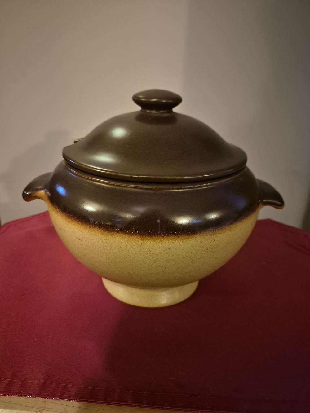 Brown and Cream Ceramic Bean/soup Dish  <<<2 4 1 INVENTORY CLEARANCE>>>